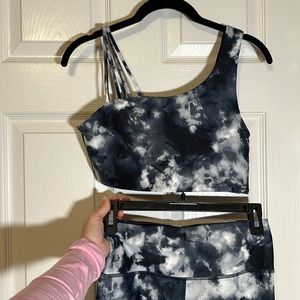 Soul Cycle sports bra and leggings set